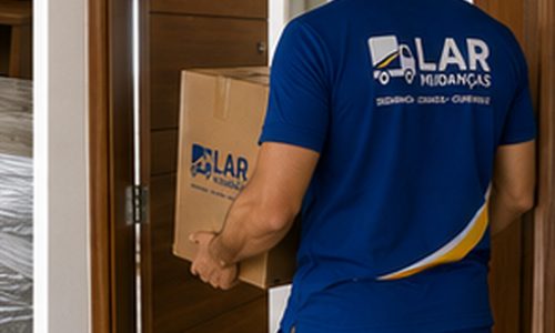 lar-mudancas-funcionario-entrada-residencia